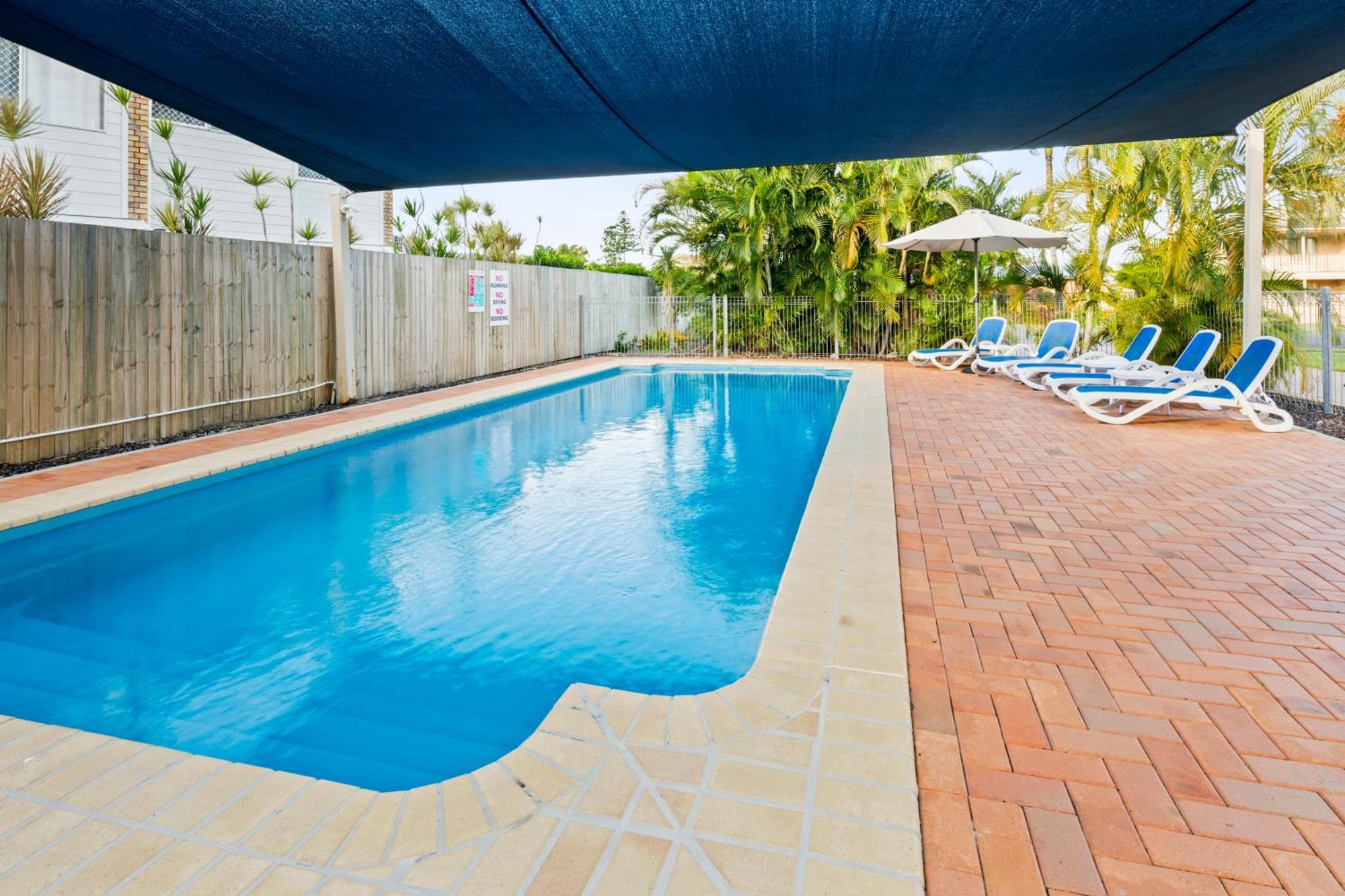 Arlia Sands Apartments Hervey Bay Bagian luar foto