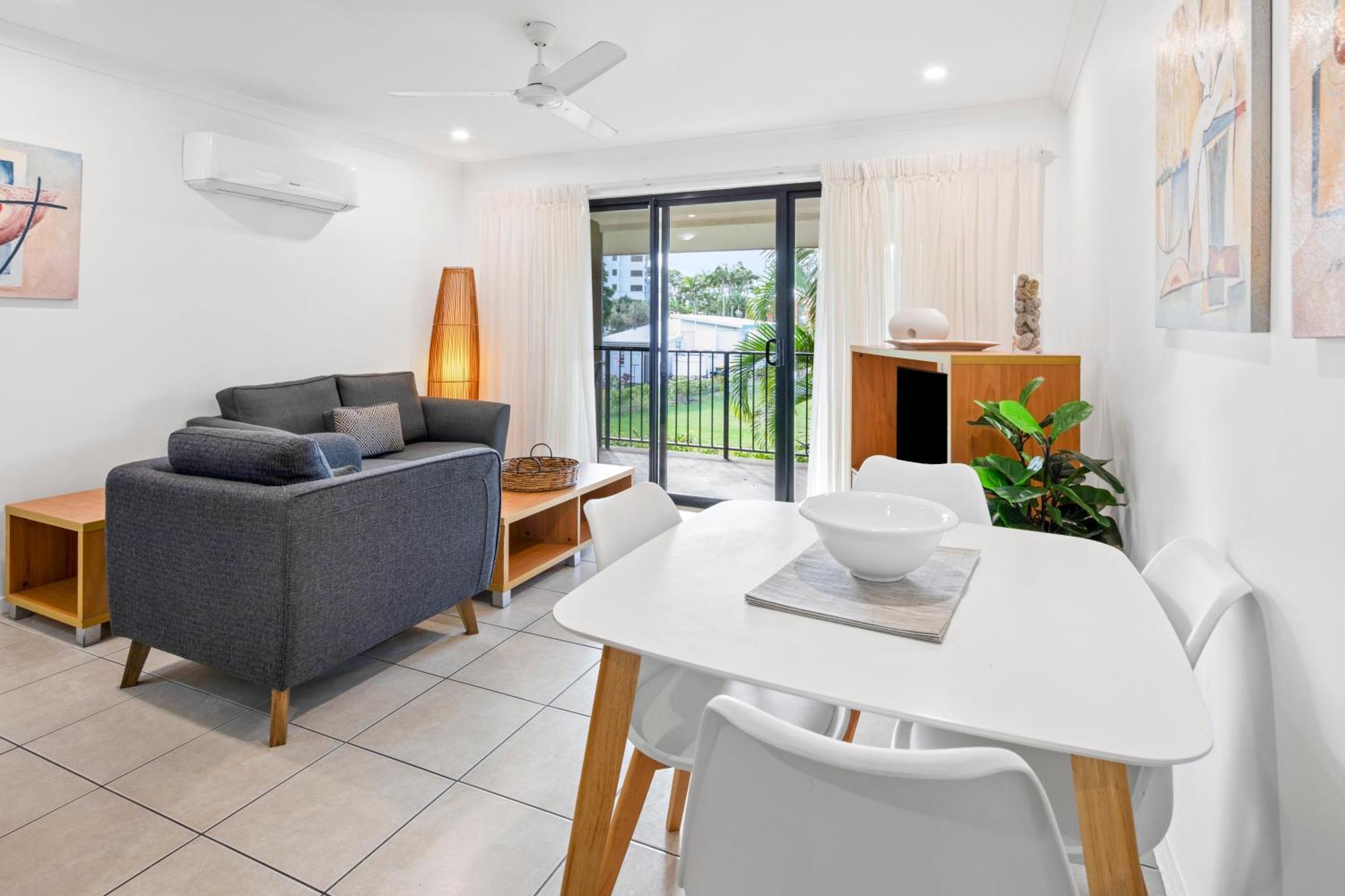 Arlia Sands Apartments Hervey Bay Bagian luar foto
